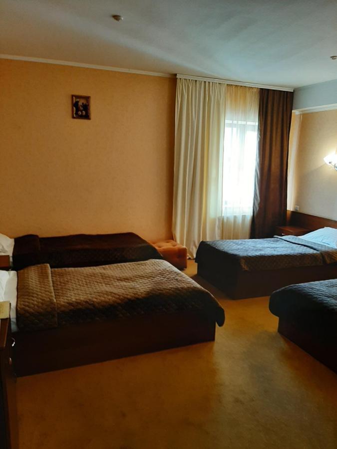 Stara Vezha Hotel Boryspilʼ Eksteriør billede